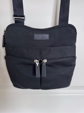 ANNS KLEIN SPORT Nylon Black Crossbody Messenger Bag